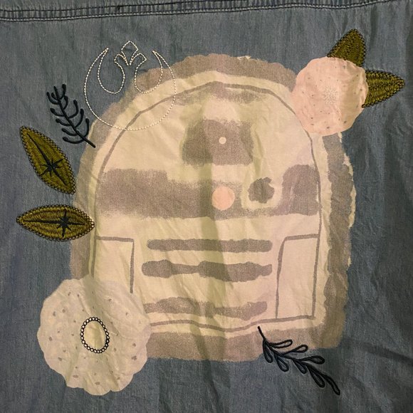 Star Wars Box Lunch R2D2 Button Down - Picture 4 of 5